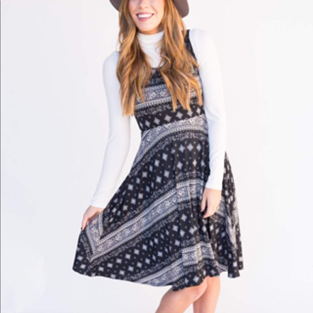 Agnes & Dora Fit & Flare Midi Dress Black Stripes New With Tags